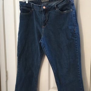 FINAL MARKDOWN Ladies old navy dreamer jeans 14